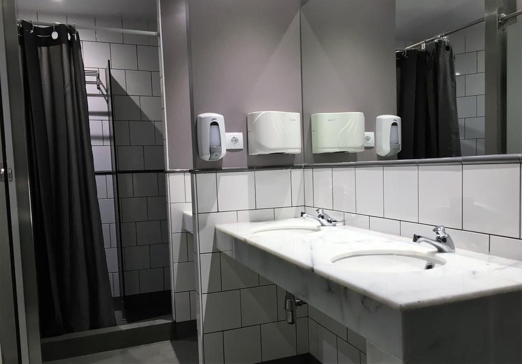 Hellobcn Youth Hostel Barcelona Bagian luar foto