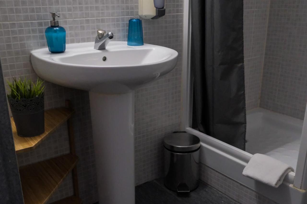 Hellobcn Youth Hostel Barcelona Bagian luar foto